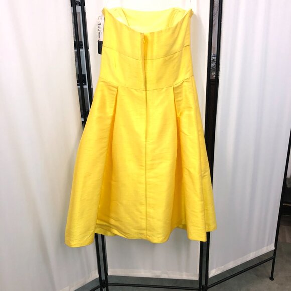 YELLOW POCKETS Size 2 Knee-Length Bridesmaid Dress, Canary Sunshine Butter Lemon - Picture 6 of 7